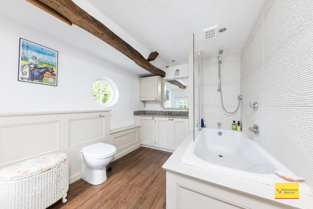 Clarendon Cottage Enfield Extérieur photo
