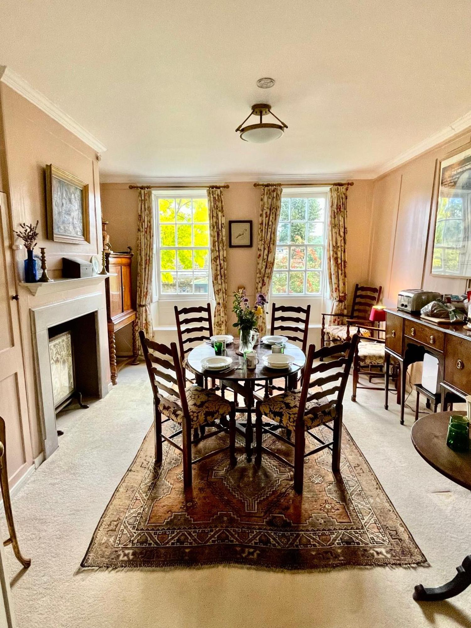 Clarendon Cottage Enfield Extérieur photo